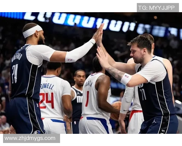 堪萨斯城竞赛对决达拉斯球队精彩瞬间回顾与分析