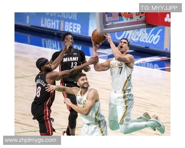 国王队与小牛队精彩对决录像回放全程回顾与精彩瞬间分析