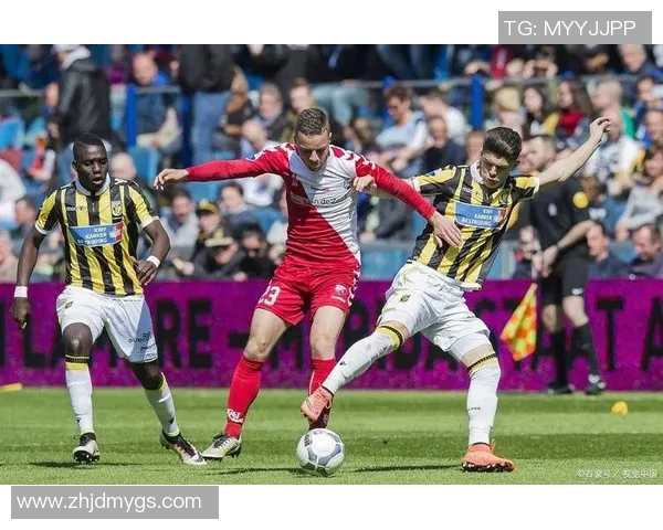 雷恩主场迎战皇家贝蒂斯期待精彩对决双方争夺欧战资格的关键战役 雷恩主场迎战皇家贝蒂斯期待精彩对决双方争夺欧战资格的关键战役