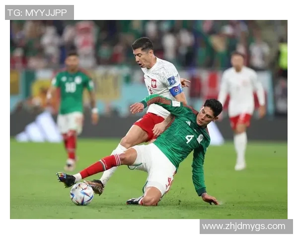 6月墨西哥与加拿大足球对决精彩回顾与赛后分析 6月墨西哥与加拿大足球对决精彩回顾与赛后分析